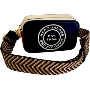 Marc Jacobs Crossbody bag